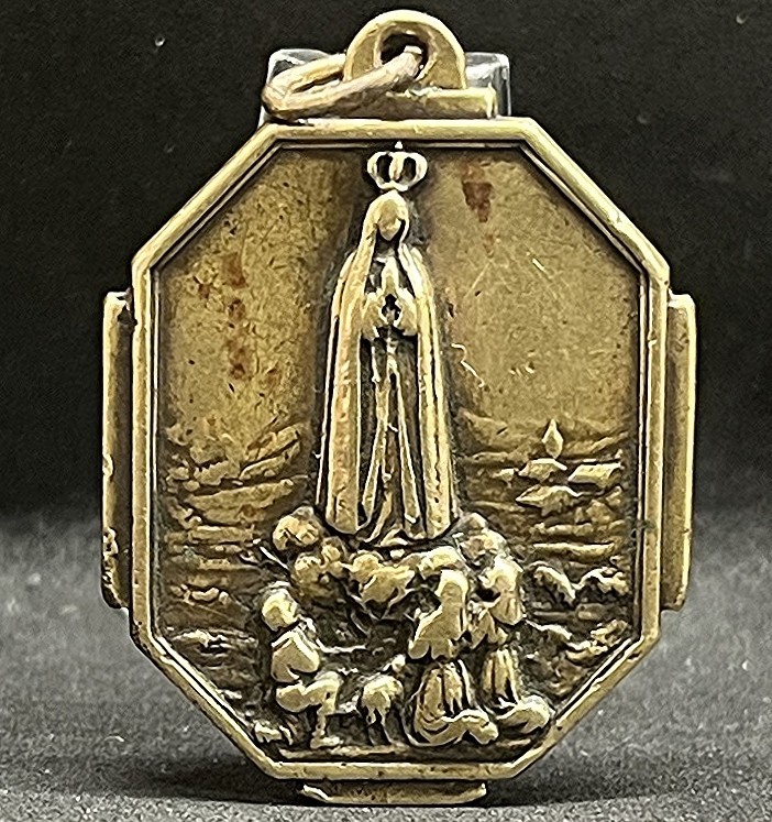 Uruguay 1920´ antique Our Lady of Fatima Uruguayan Church Temple bronze medal