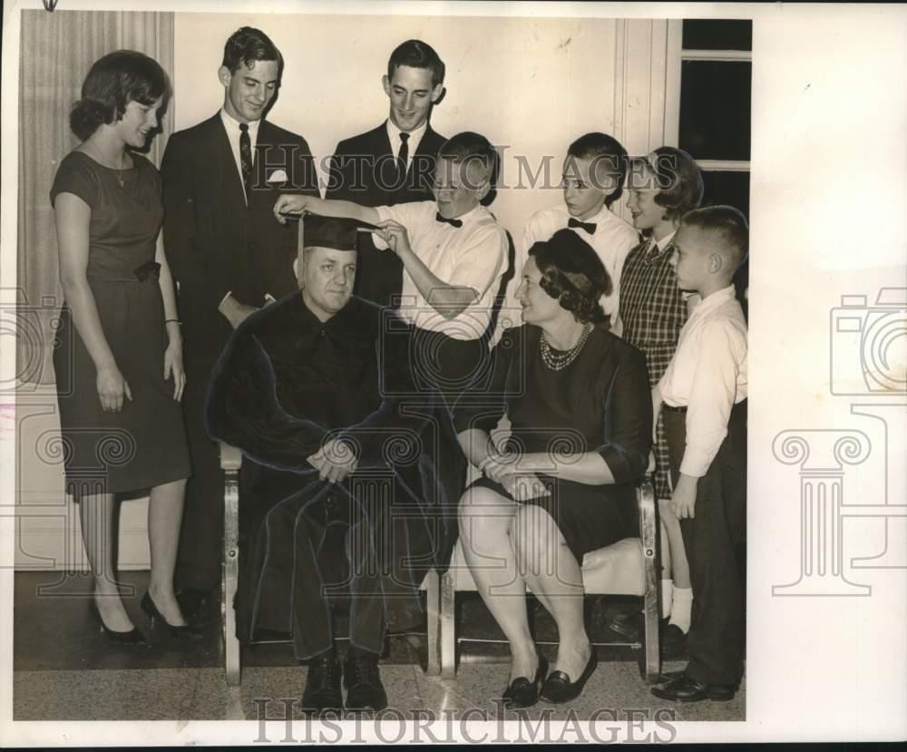 1966 Press Photo James Parker graduating from New Orleans Baptist Seminary
