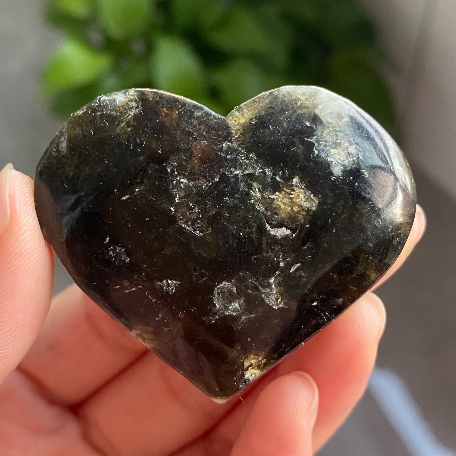 Natural Beautiful Green lepidolite Quartz Crystal Sphere Heart Healing D1166