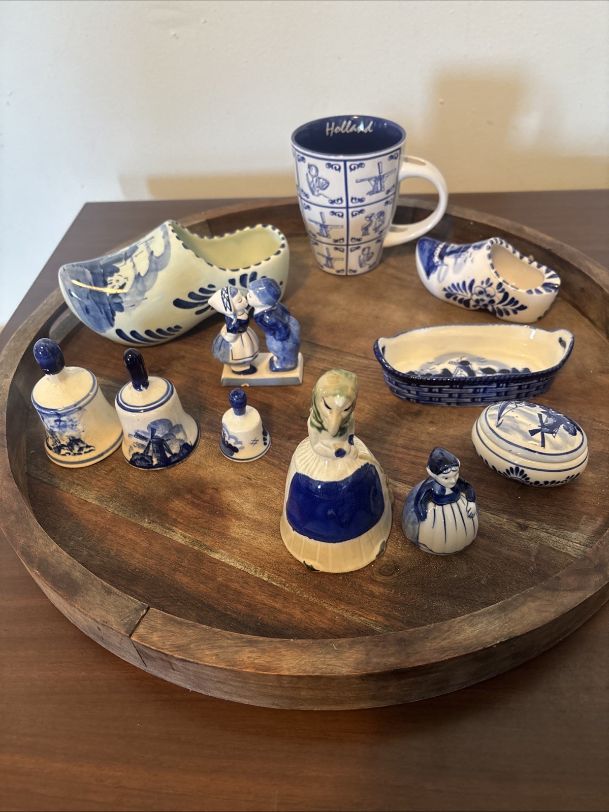 9 Piece Delft Blue Porcelain Set. With 2 extra pieces. ( not sure on extra 2)