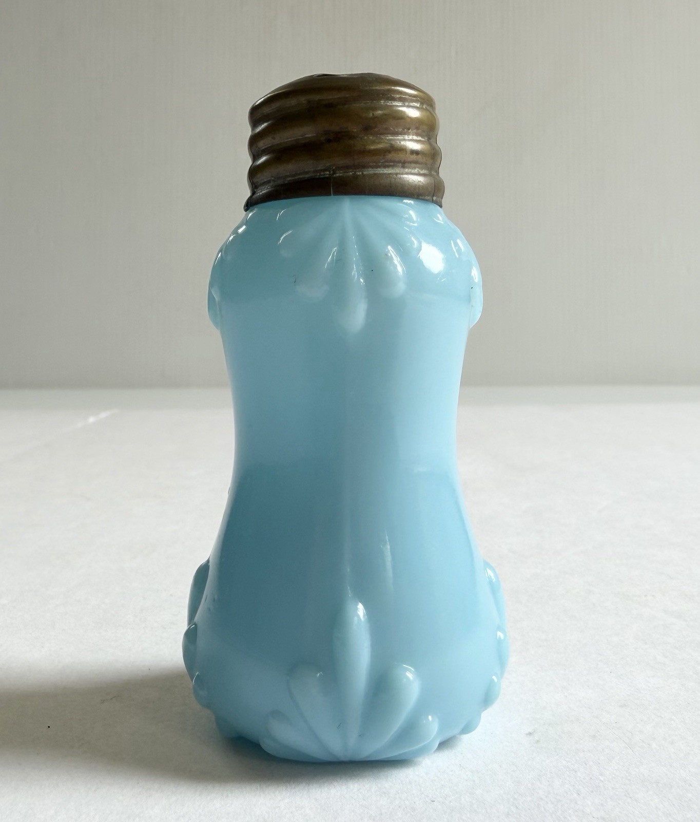 Antique EAPG Dithridge? Blue Glass Shaker Muffineer 3.5\