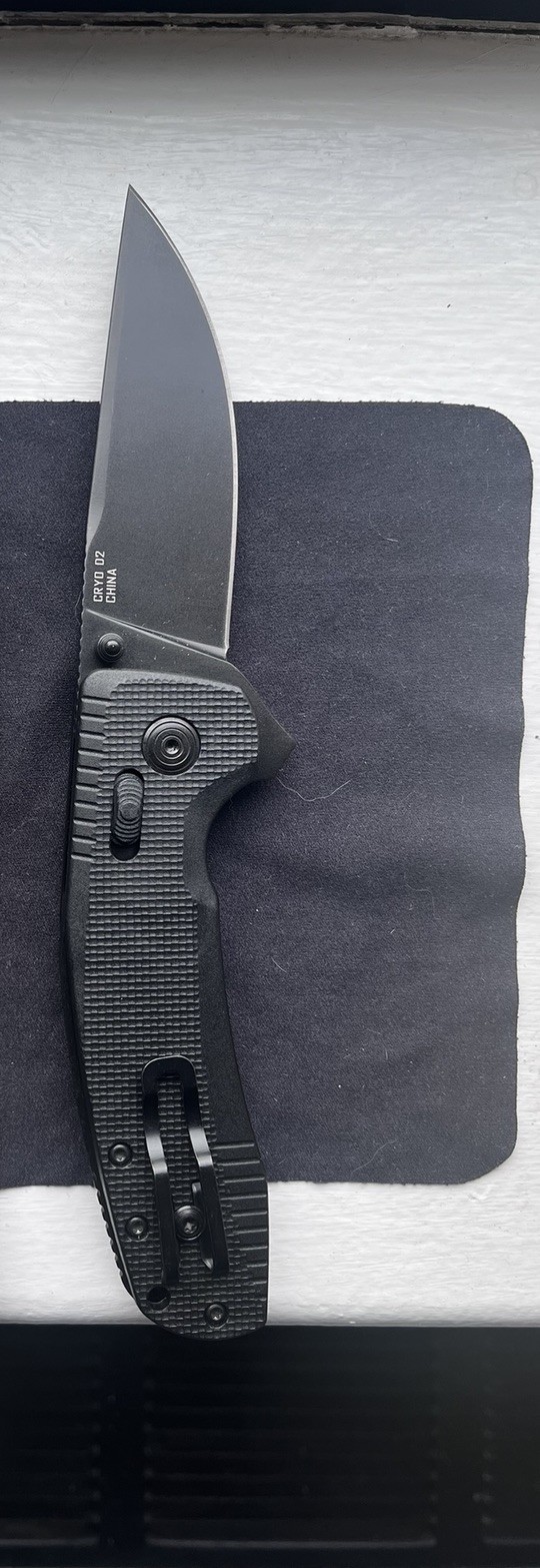 Knife bundle : SOG Escape & 3.35\