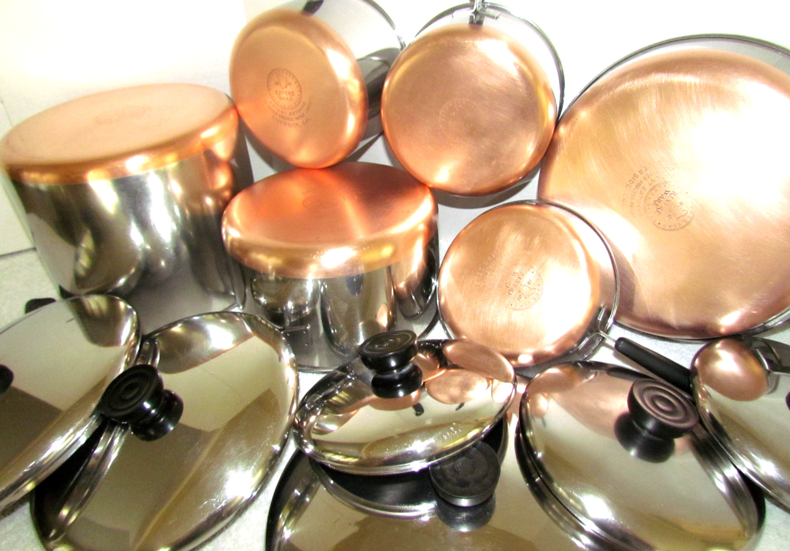 VINTAGE REVERE WARE PRE 68 LOT **RARE PCS. 8 QT, 5 QT, 10 VINTAGE REVERE WARE PRE 68 LOT **RARE PCS. 8 QT, 5 QT, 10