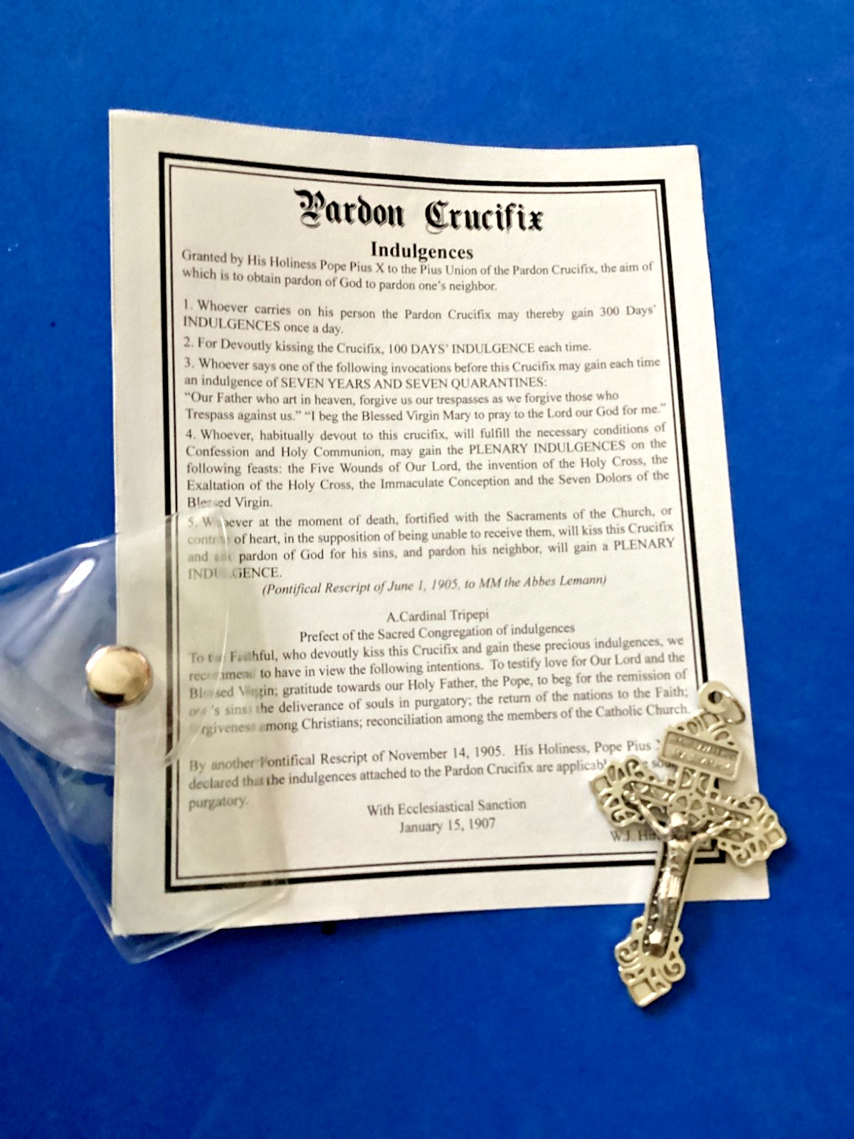 Pardon Crucifix with Plastic Snap Case 2-1/8 inch with indulgences