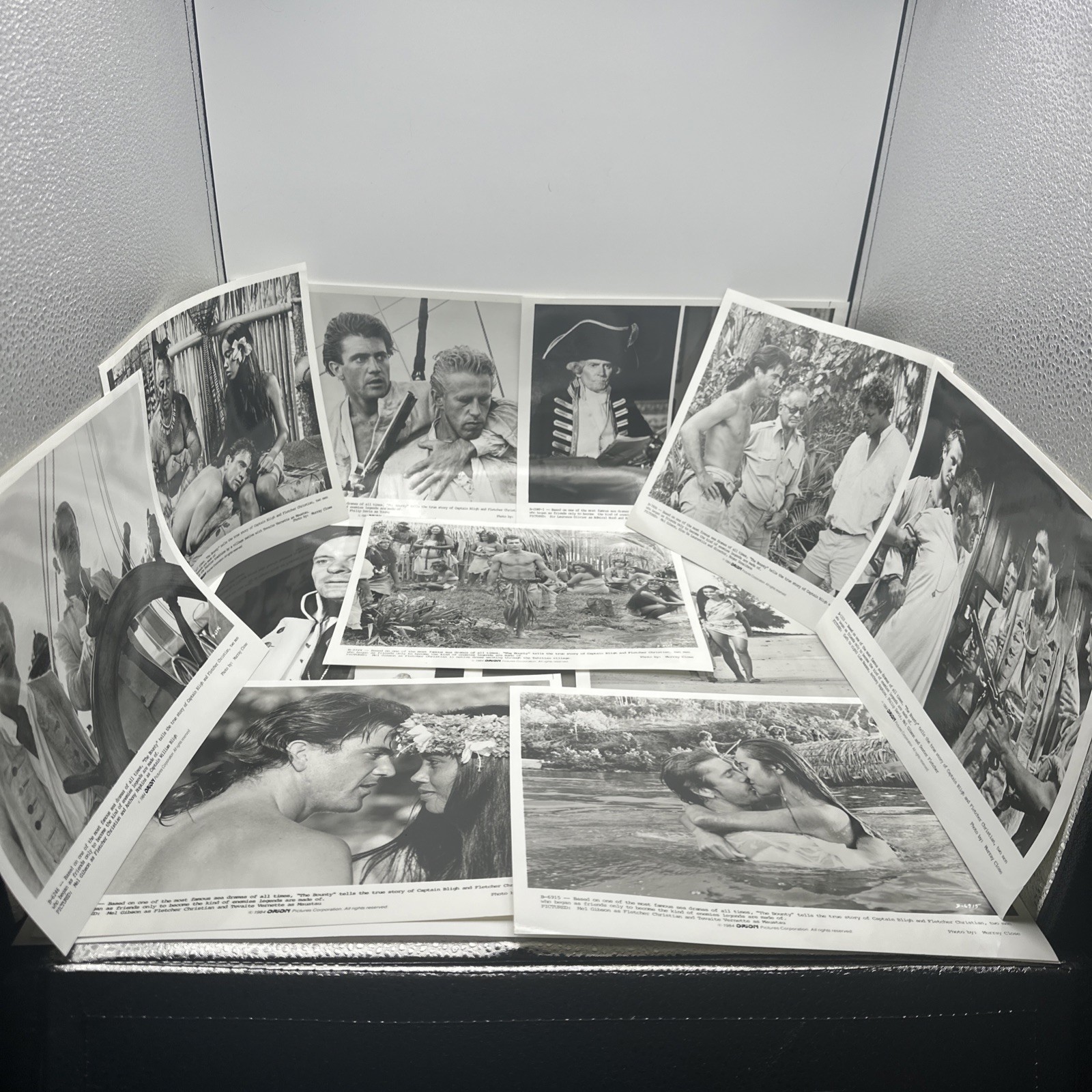 Vintage 1984 The Bounty Orion Pictures Press Kit Photos Lot Mel Gibson 