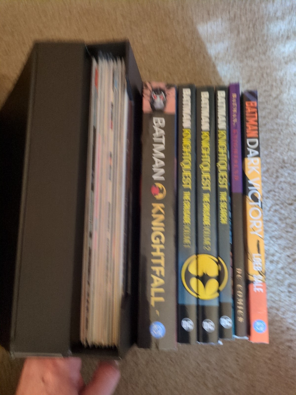 Batman Comic Book Lot (Knightfall, Knight Quest 1-3, Knights End, Dark Victory)