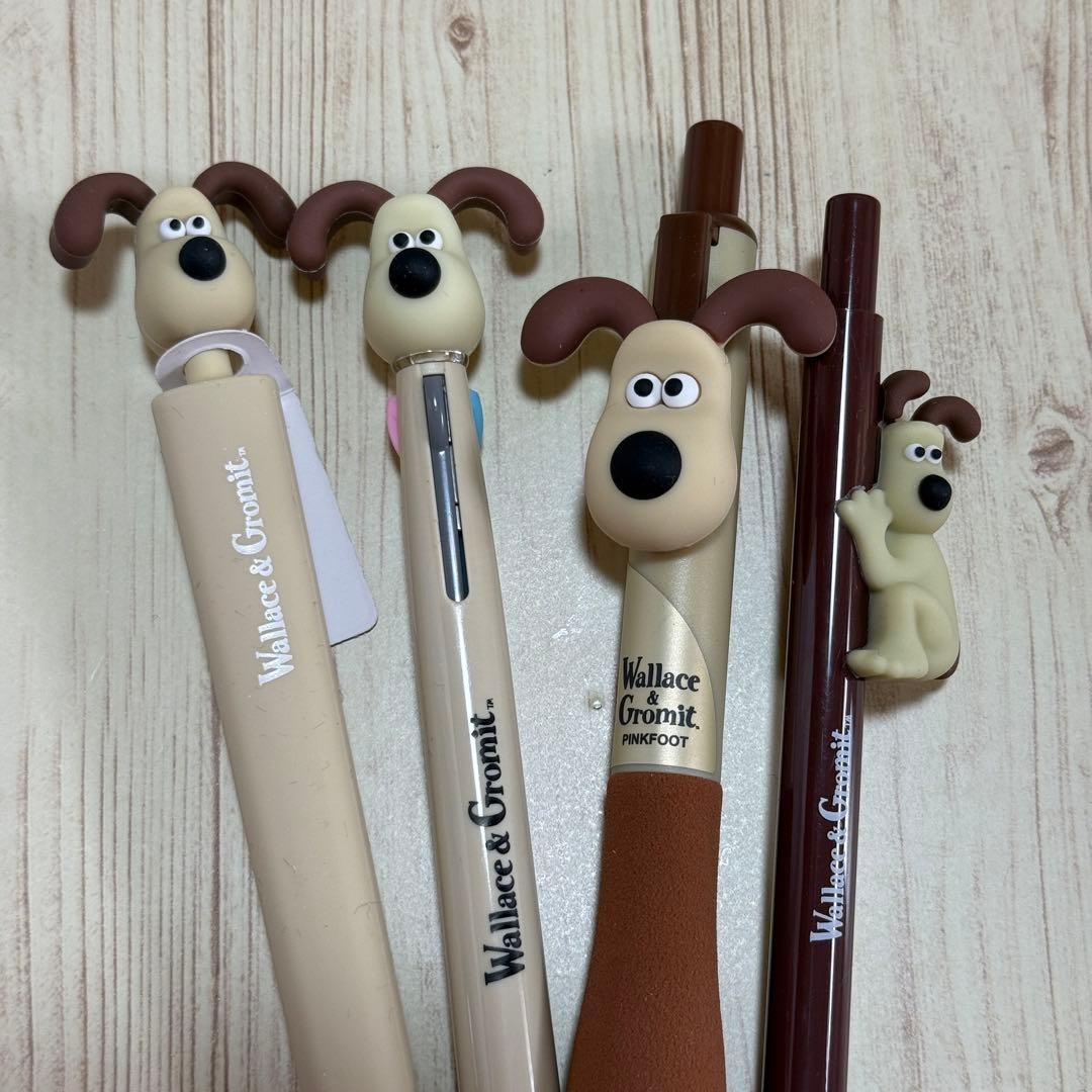 Wallace and Gromit ballpoint and mechanical pen set #2f0f1f