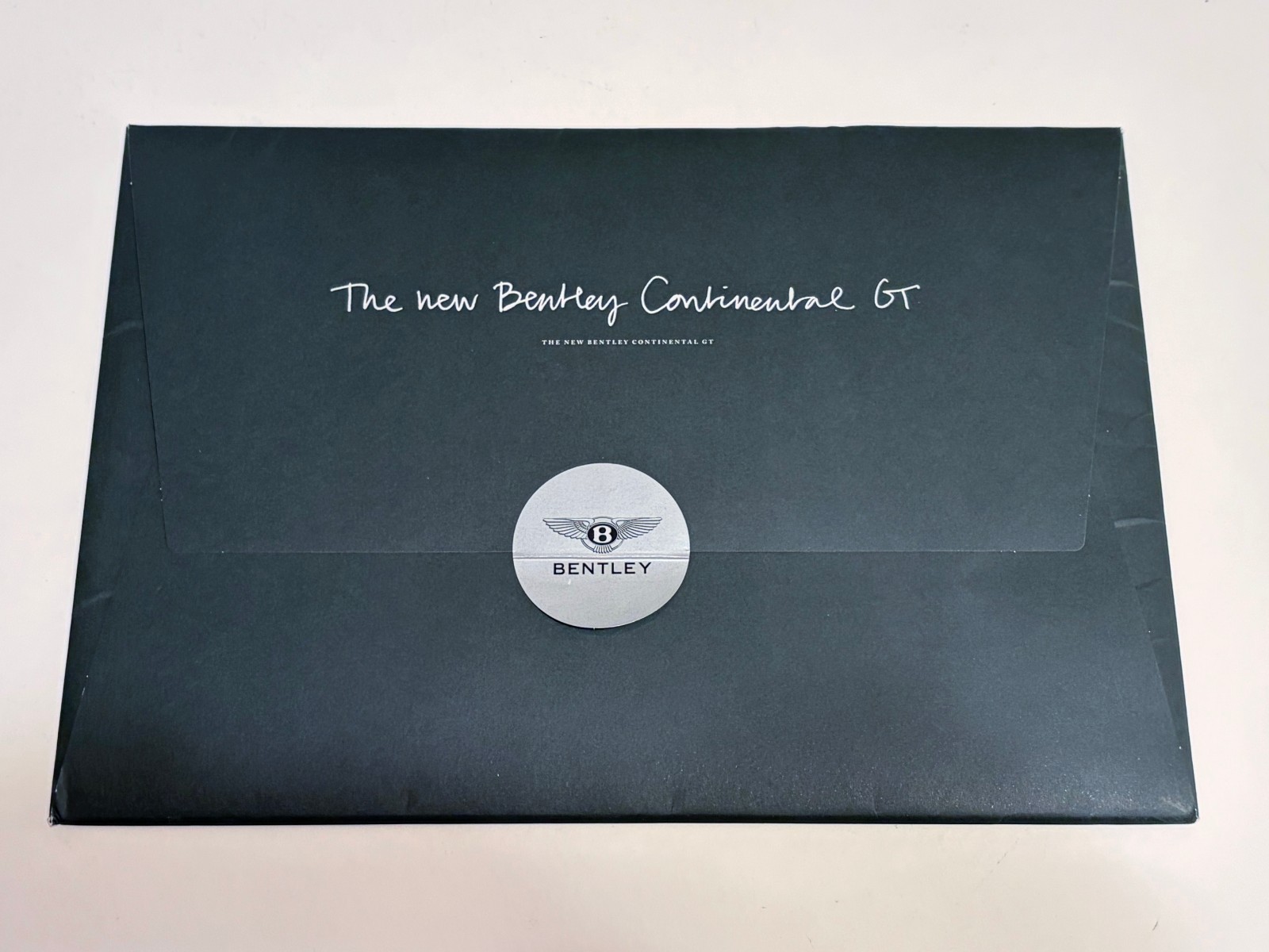 2010 BENTLEY CONTINENTAL GT ART PORTFOLIO SALES BROCHURE IN EXCELLENT CONDITION