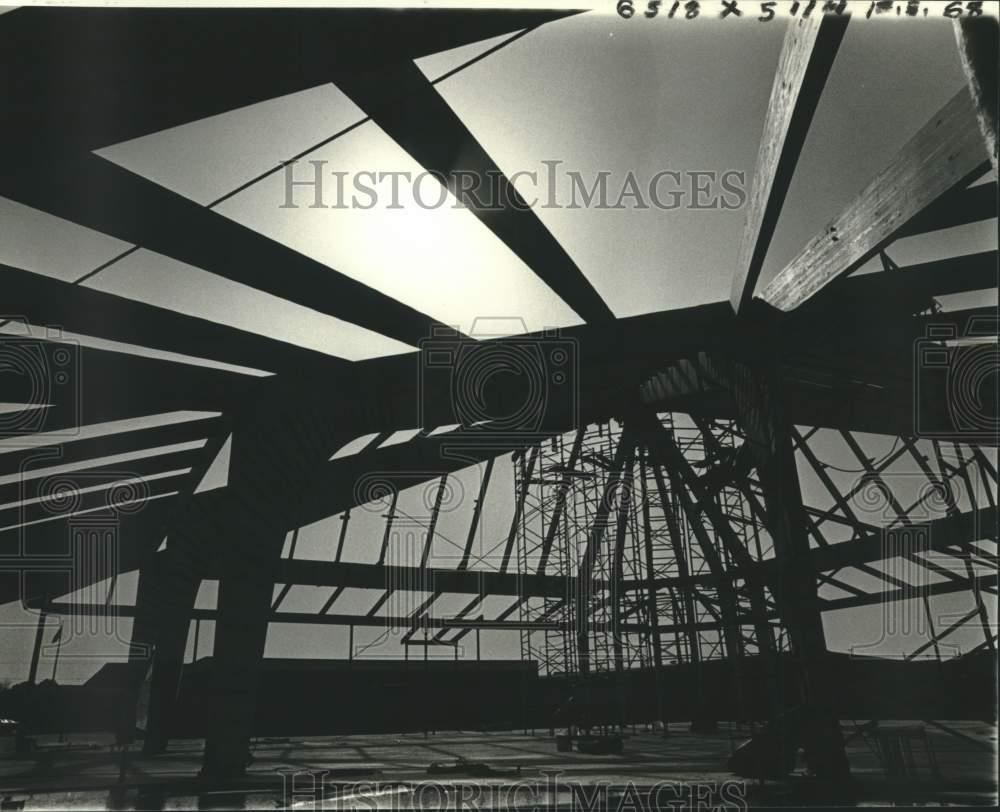 1980 Press Photo Construction of St. Clement of Rome Catholic Church in Metairie