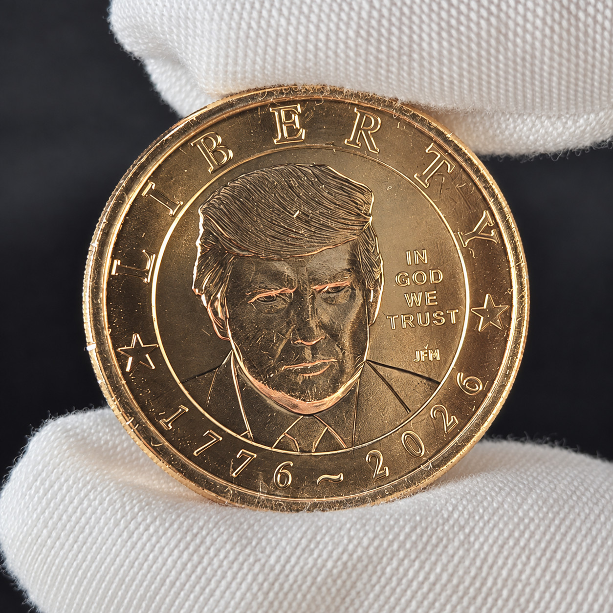 2026 Donald Trump $1 Coin Uncirculated Semiquincentennial 250th IN HAND