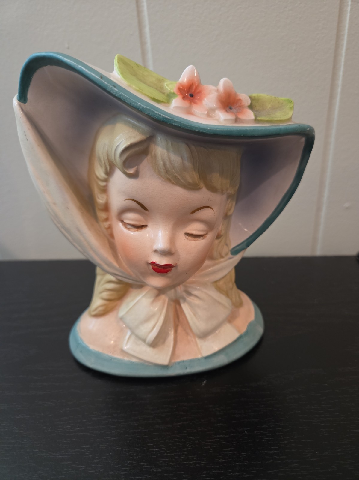 Vintage Napco Lady From 1959. C3812c