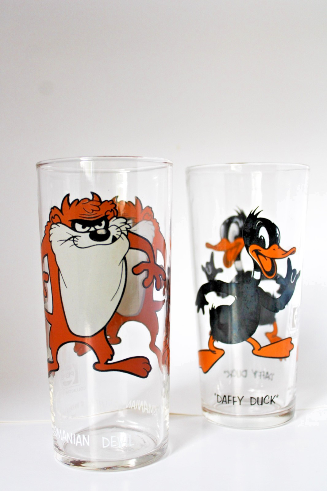 Vintage 1970s Pepsi Collector Series Glasses Daffy Duck Tasmanian Devil Lot 2