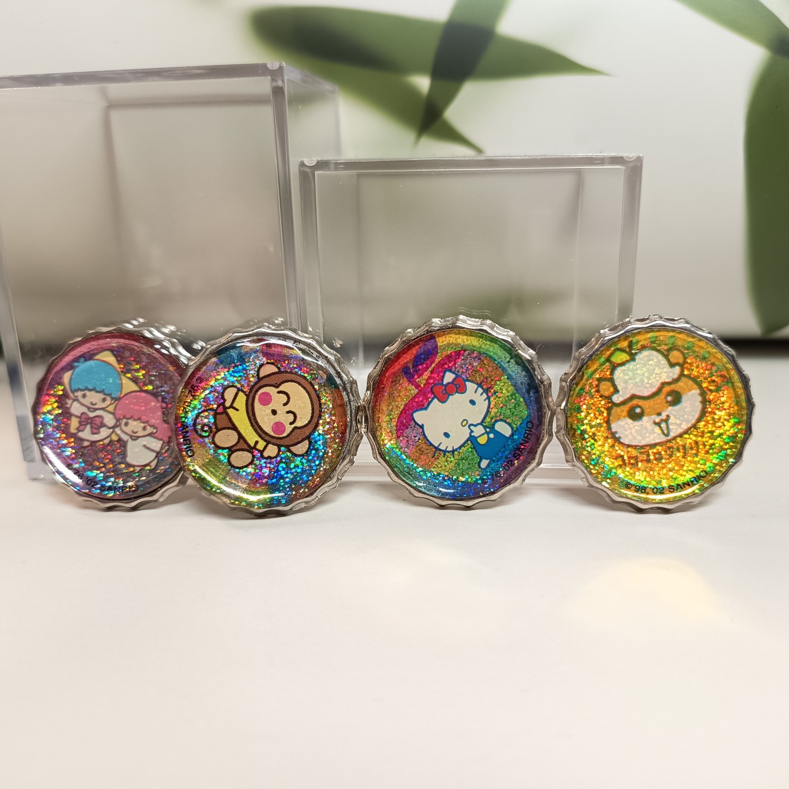 Vintage 2002 Sanrio Hello Kitty Friends Twin Stars PIN BOTTLE CAP BADGE Lot of 4