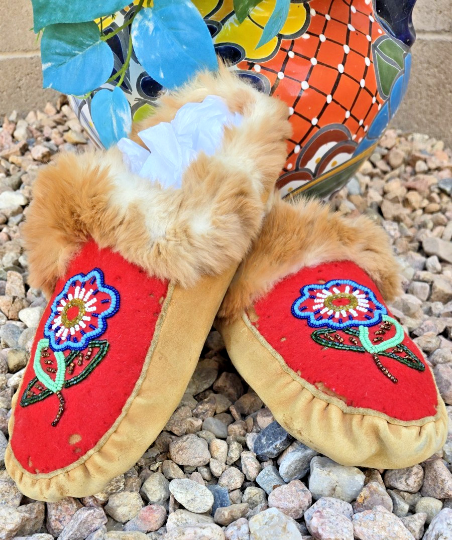 Native American Antique Cree Beaded Moccasins