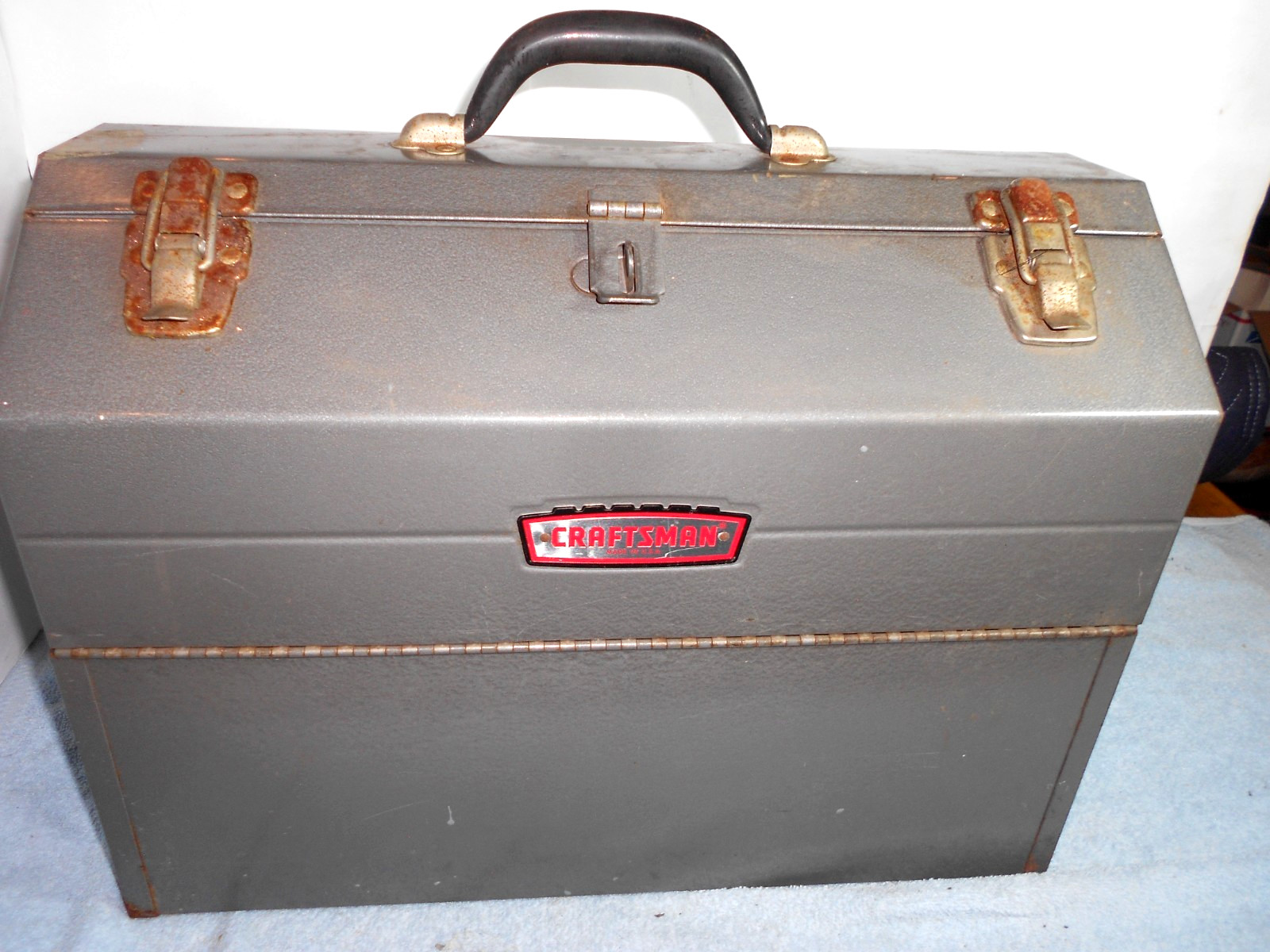 VINTAGE SEARS CRAFTSMAN METAL FOLD OUT TOOL BOX ADV SIGN 18x10x13 in LIQUIDATING VINTAGE SEARS CRAFTSMAN METAL FOLD OUT TOOL BOX ADV SIGN 18x10x13 in LIQUIDATING