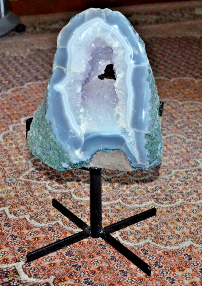 LIGHT BLUE PURPLE AMETHYST & CLEAR QUARTZ GEODE CLUSTER CYSTAL SPECIMEN 15\