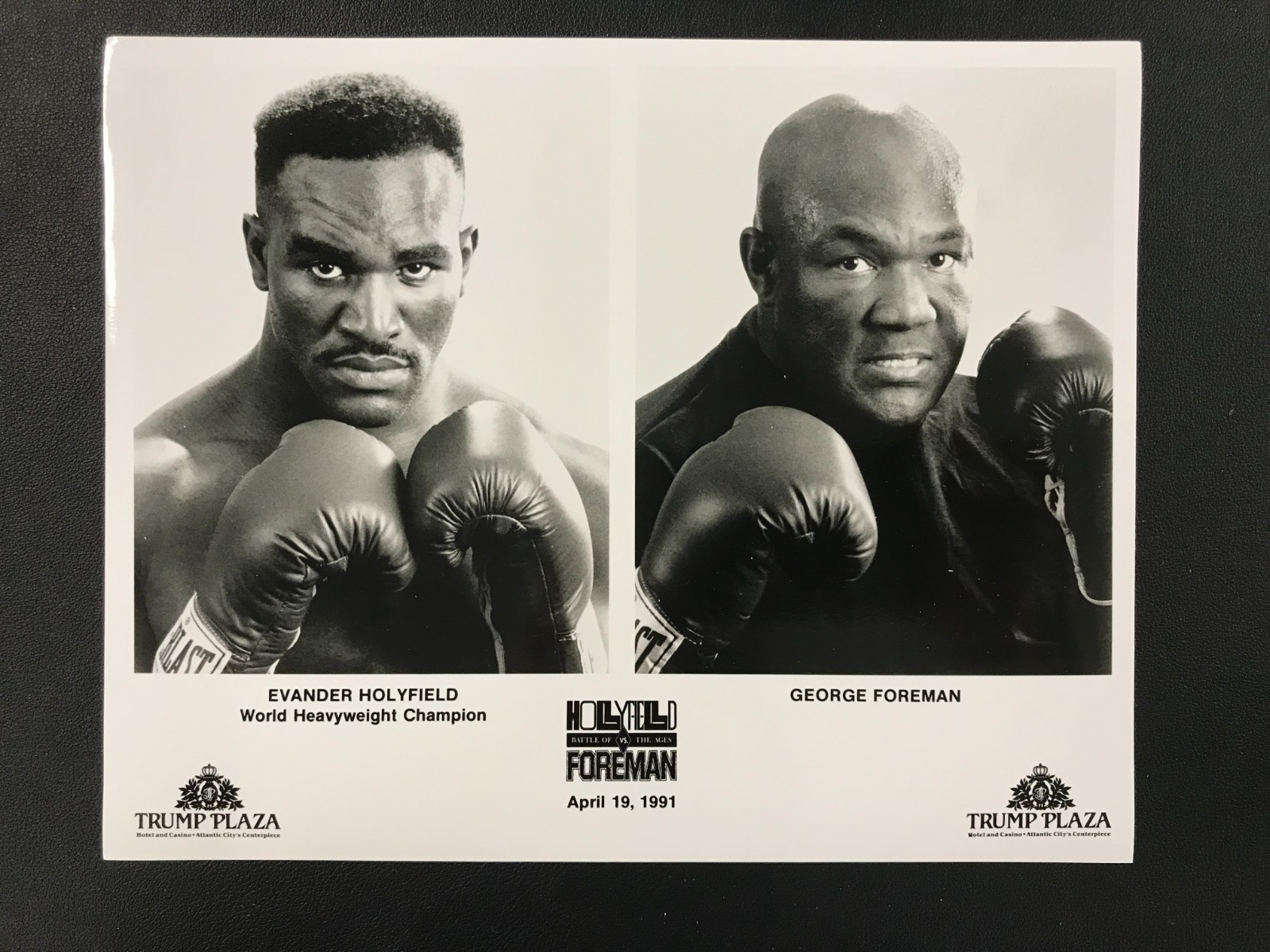 1991 Press Photo Boxers Evander Holyfield & George Foreman 8x10 at Trump Plaza