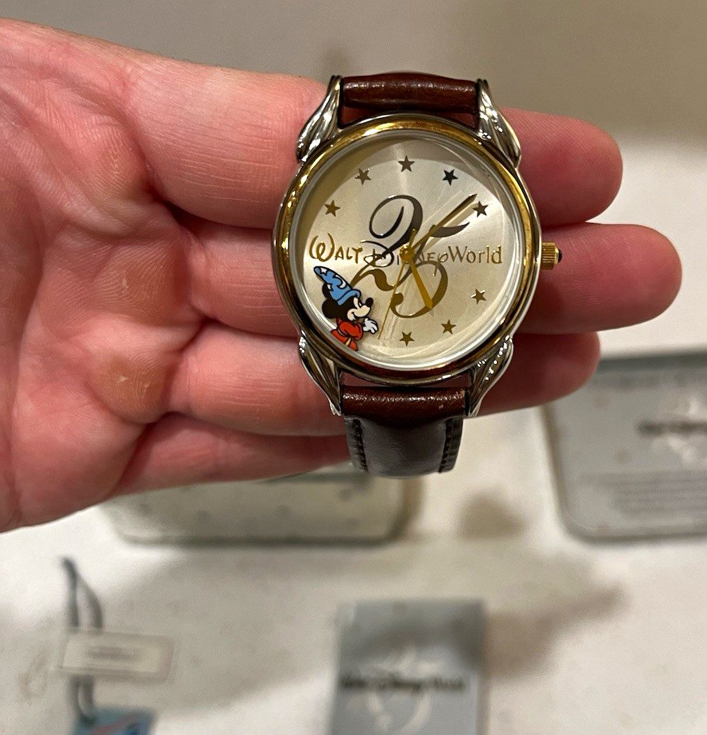 Vintage 1996 WDW 25th Anniversary Sorcerer Mickey Watch LE 2891/3000
