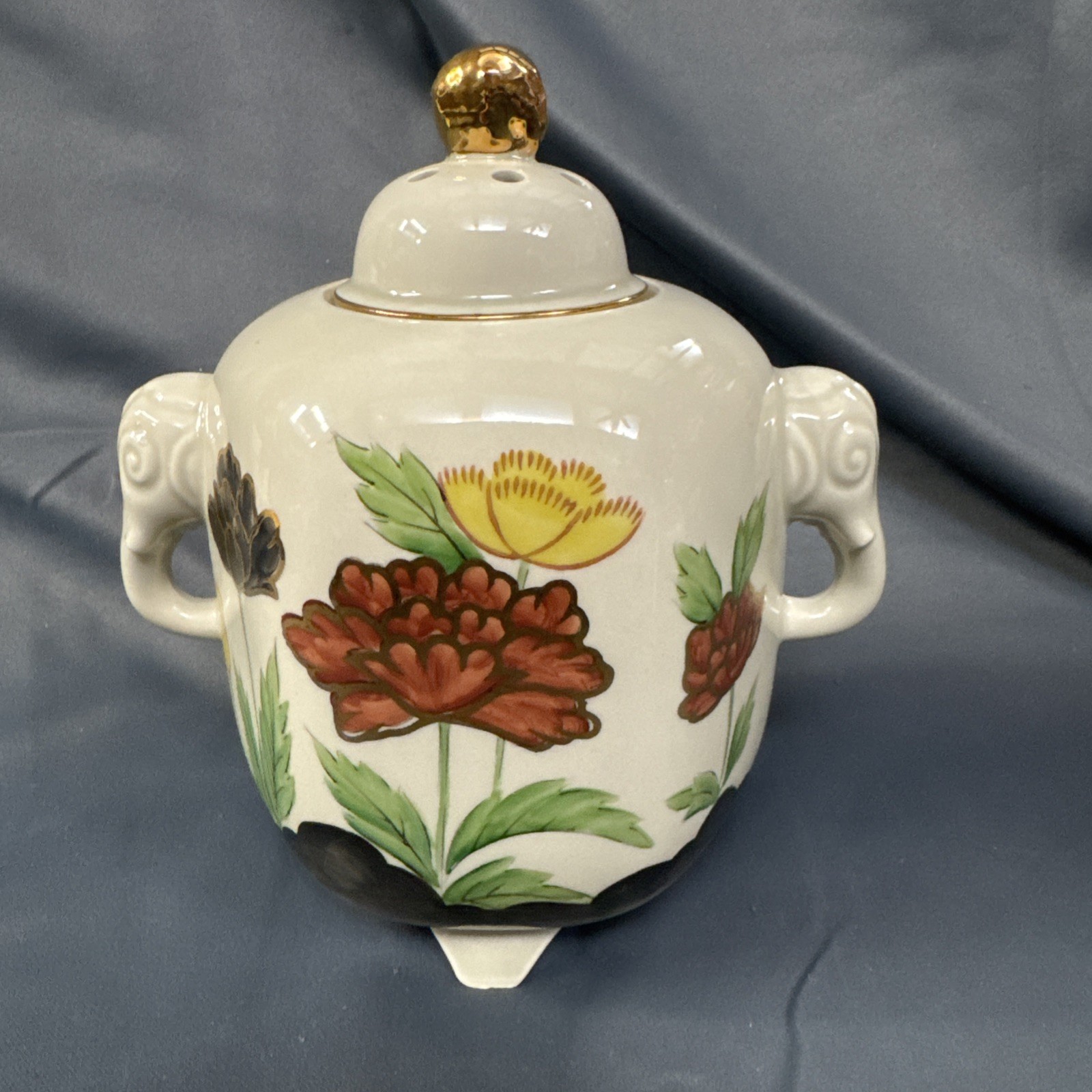 Ginger jar - Elephant Handles - Hand Painted #8168 - Andrea by Sadek’s - Japan