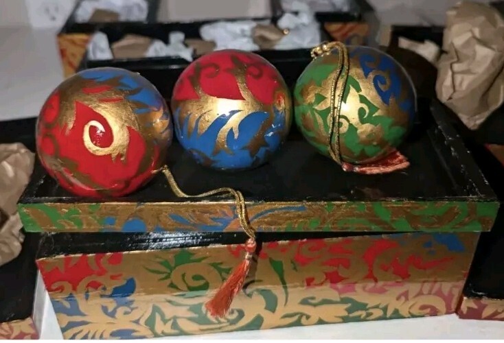 6 Vtg HandPainted Italian Florentino Wooden Christmas Ornaments Matching Box 6 Vtg HandPainted Italian Florentino Wooden Christmas Ornaments Matching Box