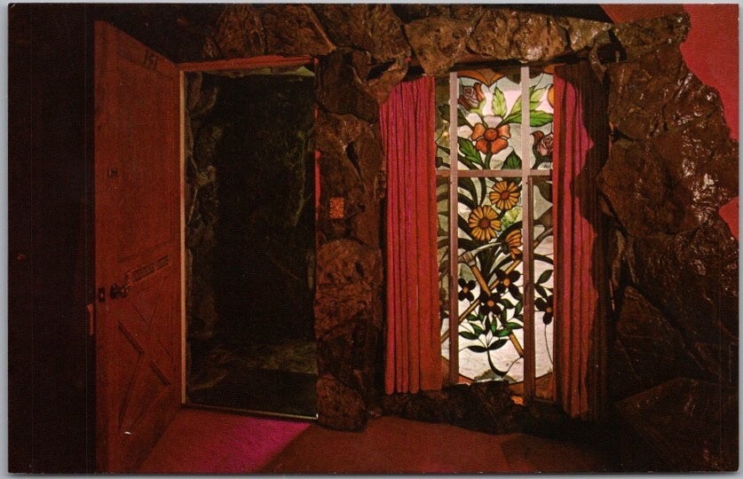 c1960s MADONNA INN POSTCARD San Luis Obispo CA \