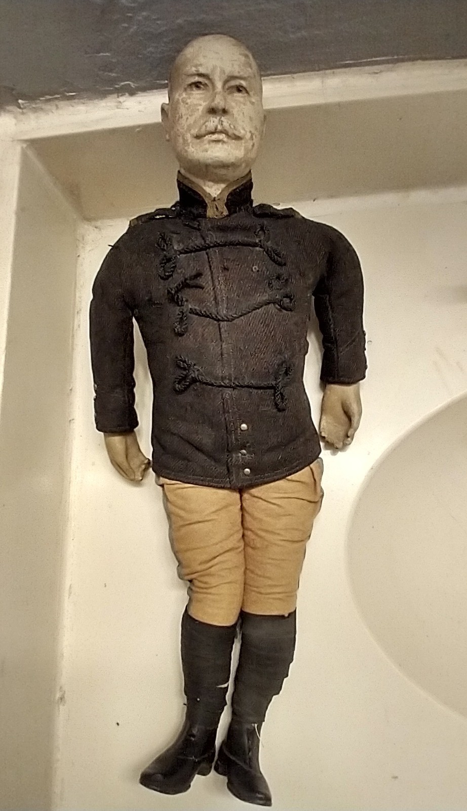 WWI King Albert of Belgium Military Doll 18\