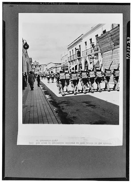 Photo:Unknown City 1930s Soldiers Marching Parade Street Scene