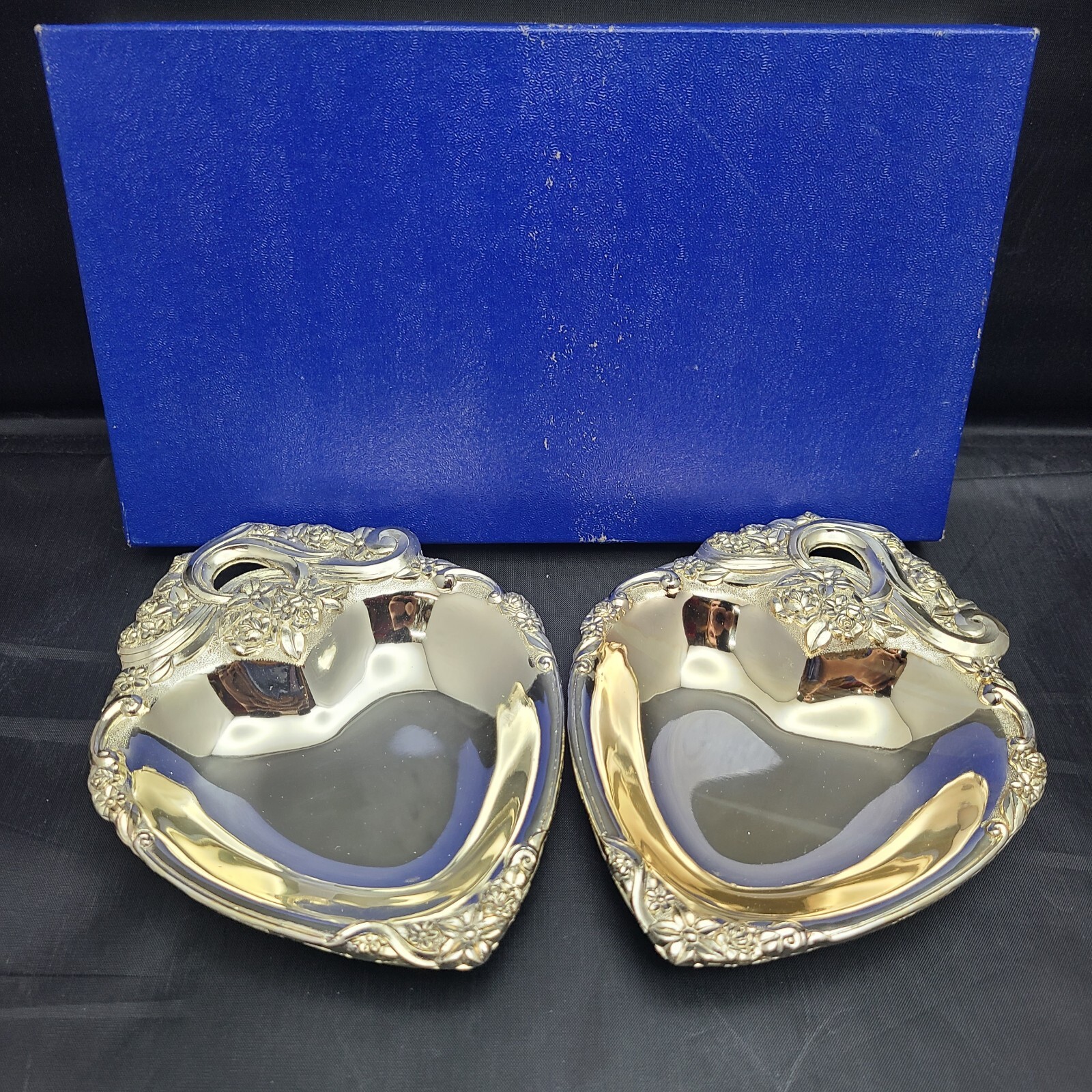 Vintage Eales 1779 No. 939 2 Small Heart Dishes Silverplate Made In Japan