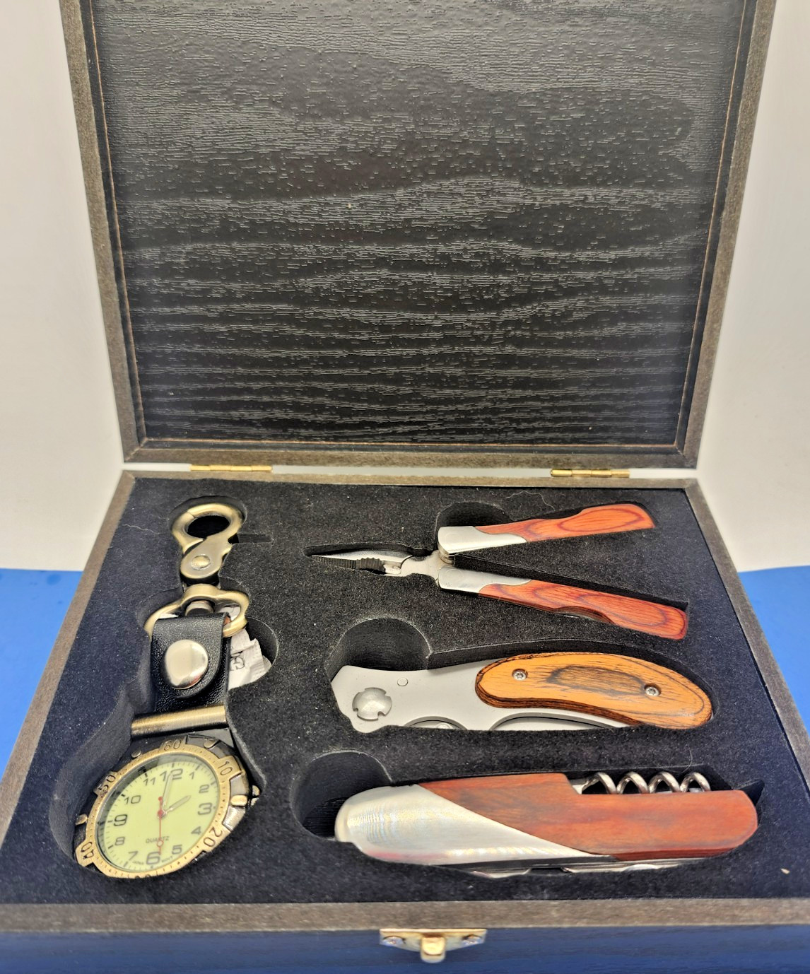 Vintage Gentleman’s knife, Gift Set w/ Corkscrew, Pocket Watch & knife with case