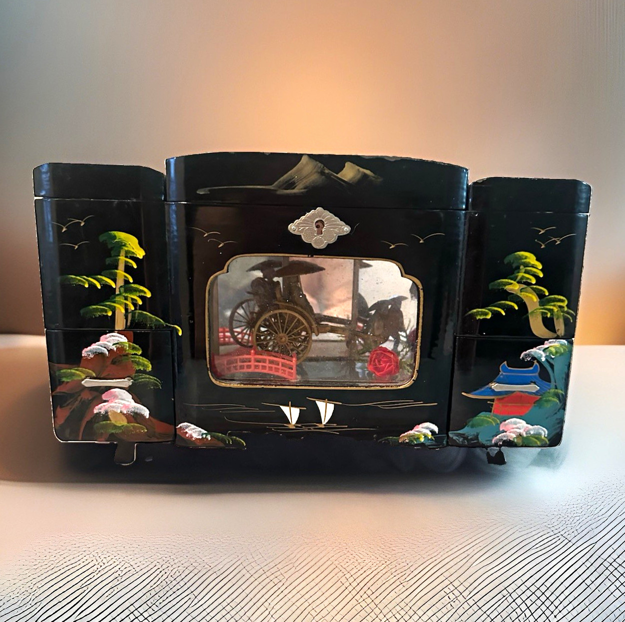 Japanese Lacquer Folding Jewelry Music Box w/ Painted Scenery Carriage Scene Japanese Lacquer Folding Jewelry Music Box w/ Painted Scenery Carriage Scene