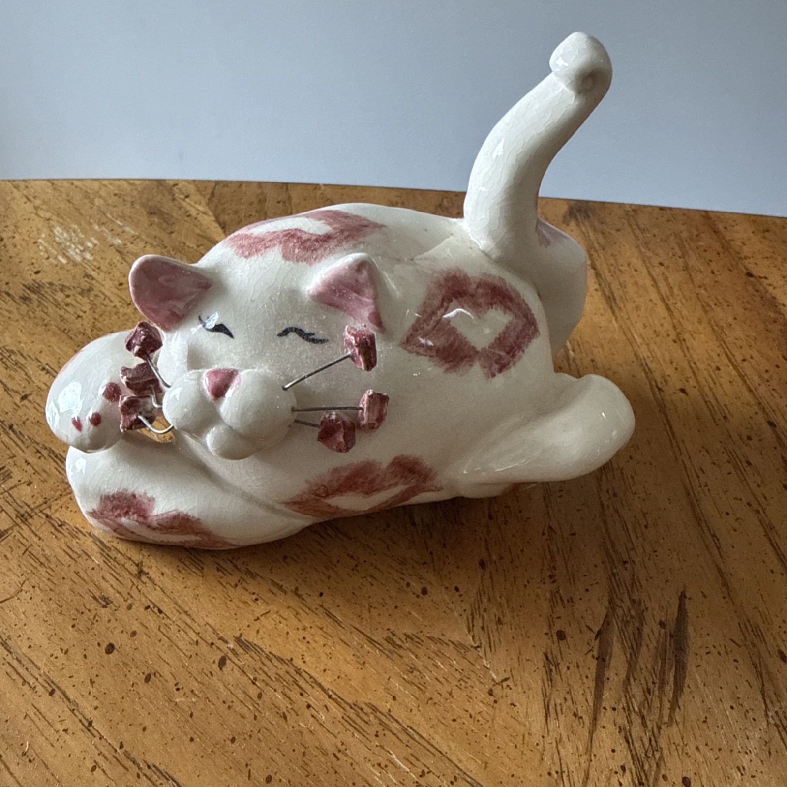 Amy Lacombe Whimsiclay Cat Figurine White Pink Kisses Annaco Creations Kitten