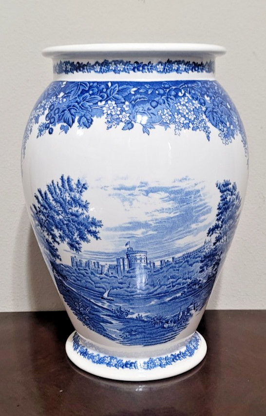 VINTAGE WEDGWOOD 12.5\