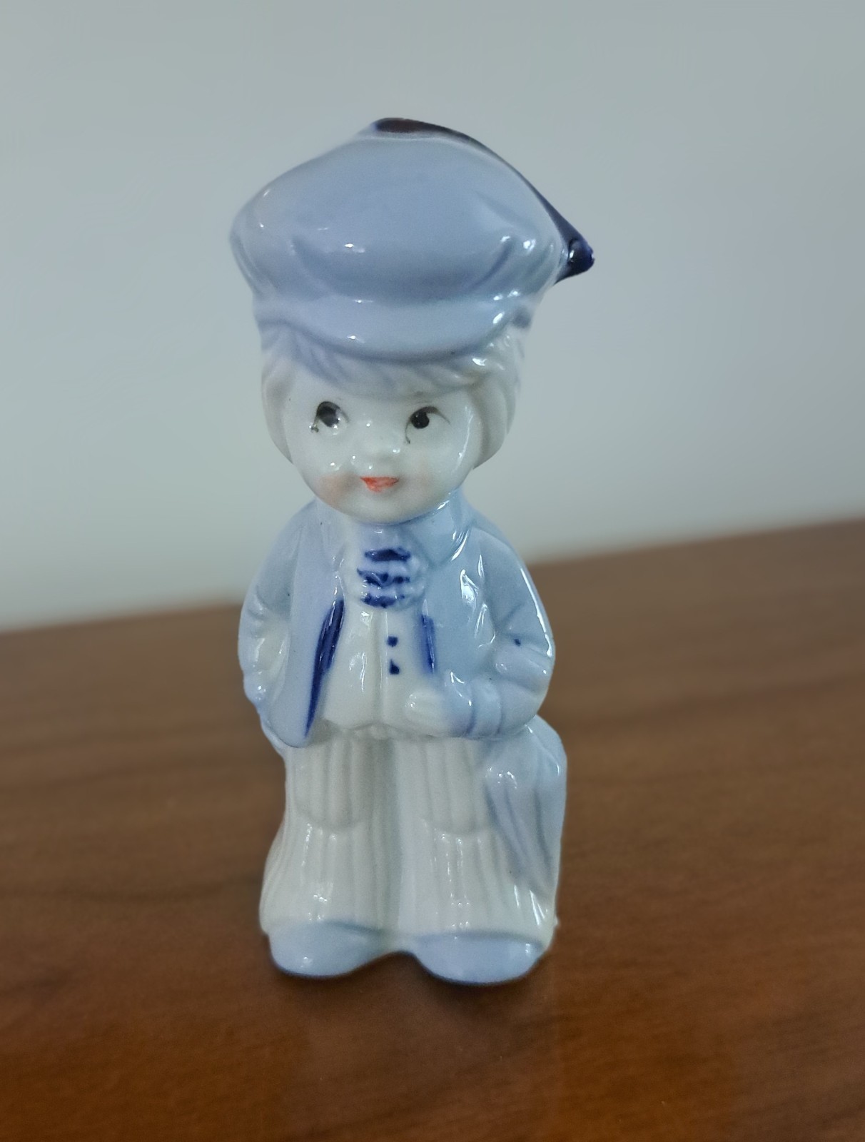 Vintage Dutch Boy Figuerine Blue And White Hat And Umbrella Delph Like
