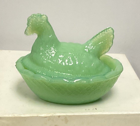 Vintage Miniature Hen On A Nest/Chicken On A Nest Jadite Green Glass