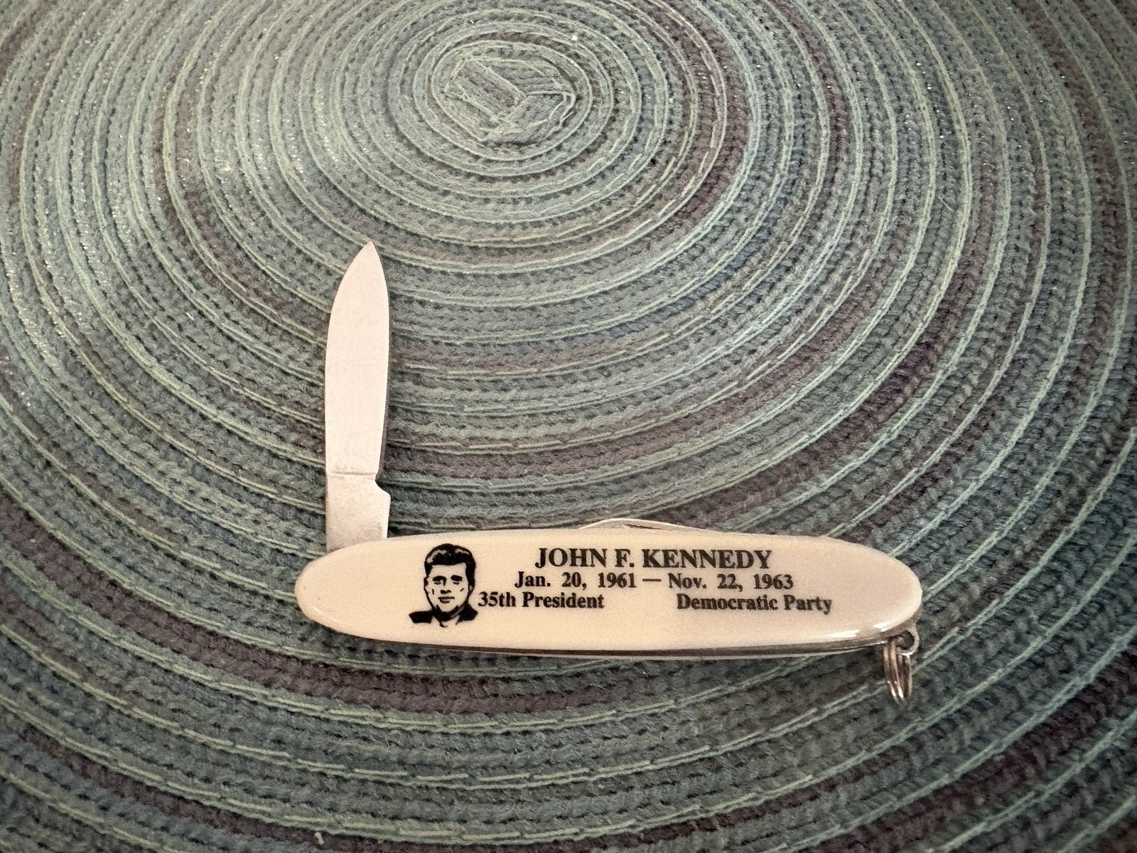 Camillus JFK John F. Kennedy 1963 Folding Pocketknife Keyring White Handle Camillus JFK John F. Kennedy 1963 Folding Pocketknife Keyring White Handle