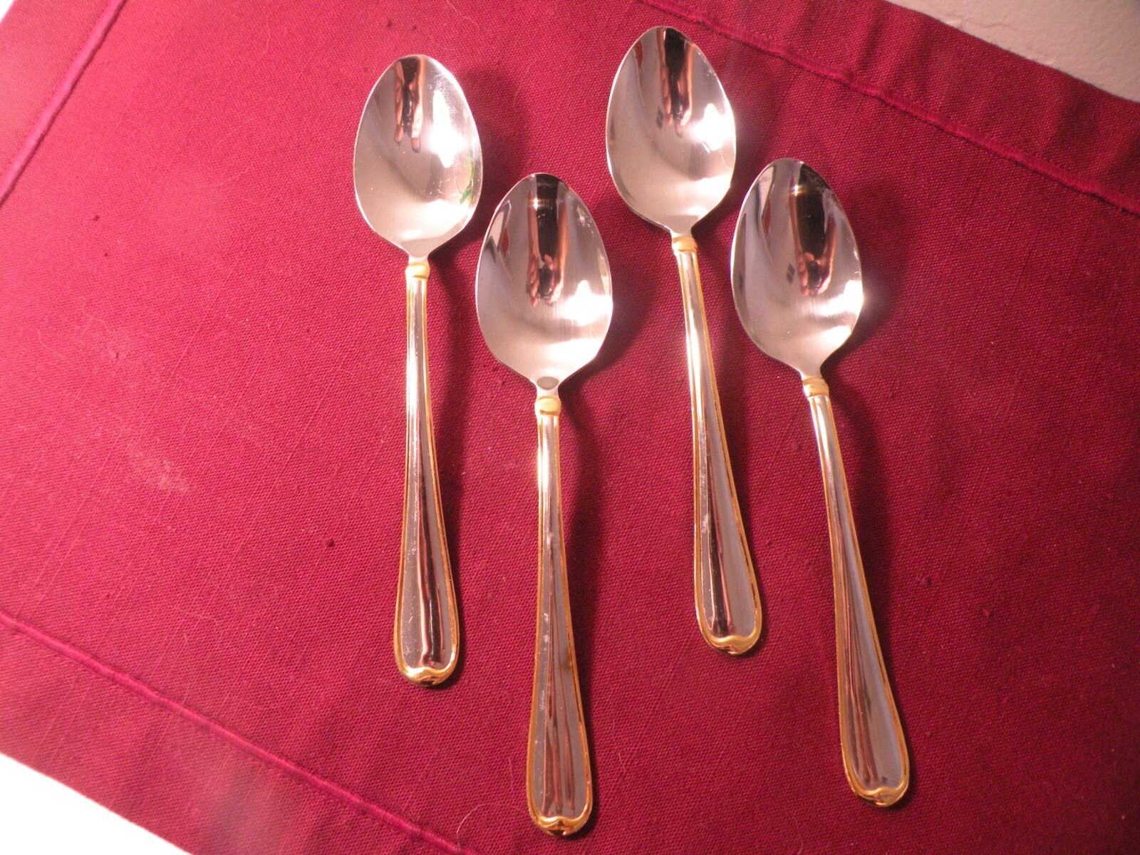 Set Of 4 Teaspoons Cambridge Allure Stainless Gold Accent 6 3/8 Set Of 4 Teaspoons Cambridge Allure Stainless Gold Accent 6 3/8