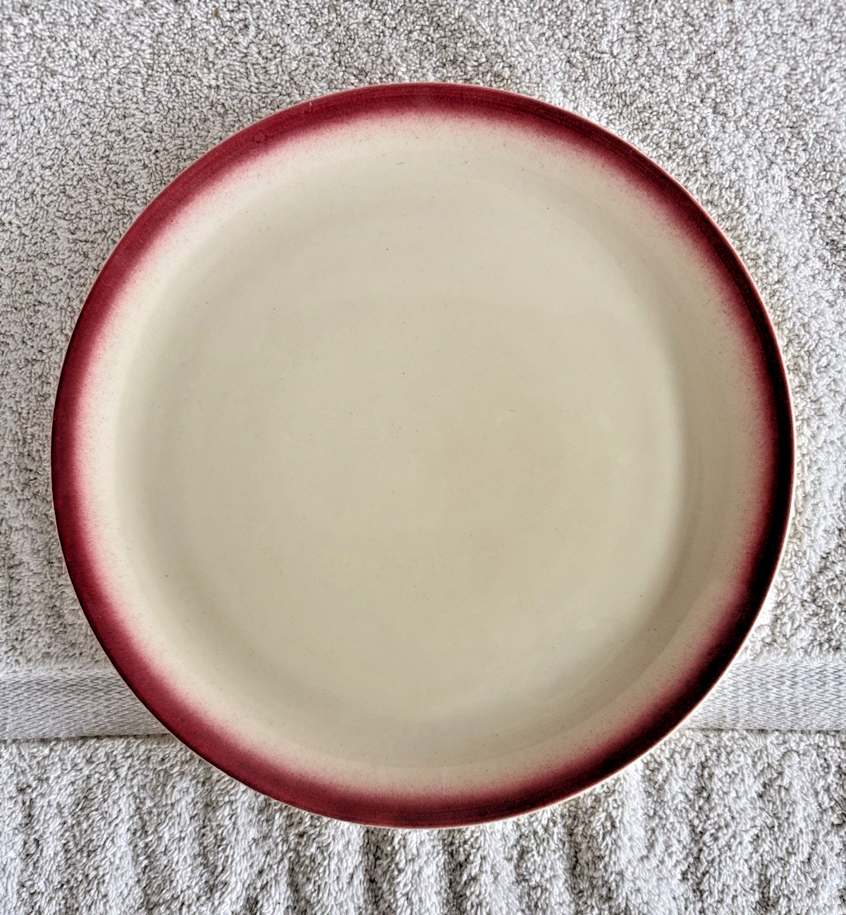 Vintage Hollydale Pottery Dinner Plate(s) White Red Trim Modern California USA Vintage Hollydale Pottery Dinner Plate(s) White Red Trim Modern California USA