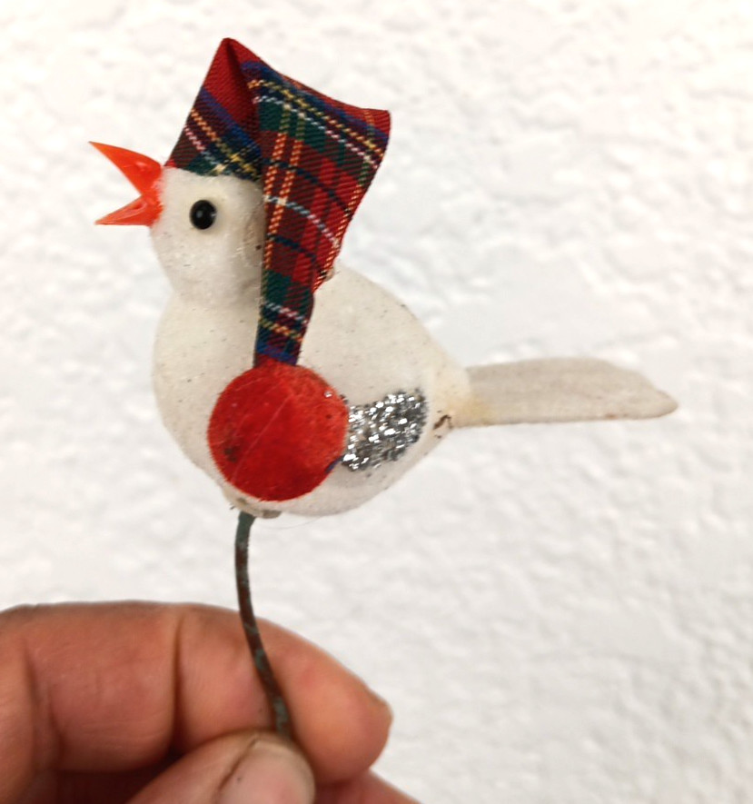 Lot 20 VTG White Flocked Wired Bird Picks Christmas Ornaments Plaid Pom Pom Hats
