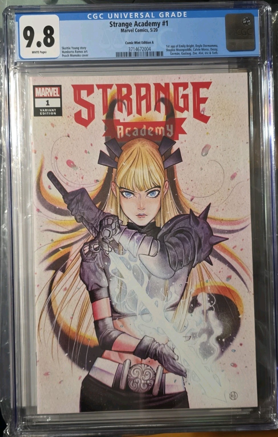 Strange Academy # 1 , CGC 9.8 , Ltd Variant , Peach Momoko , 11 1st App