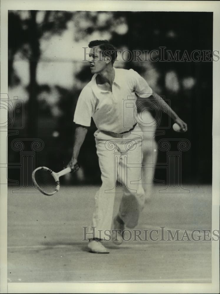 1935 Press Photo Hal Surface completes in North & South Men\'s Tennis