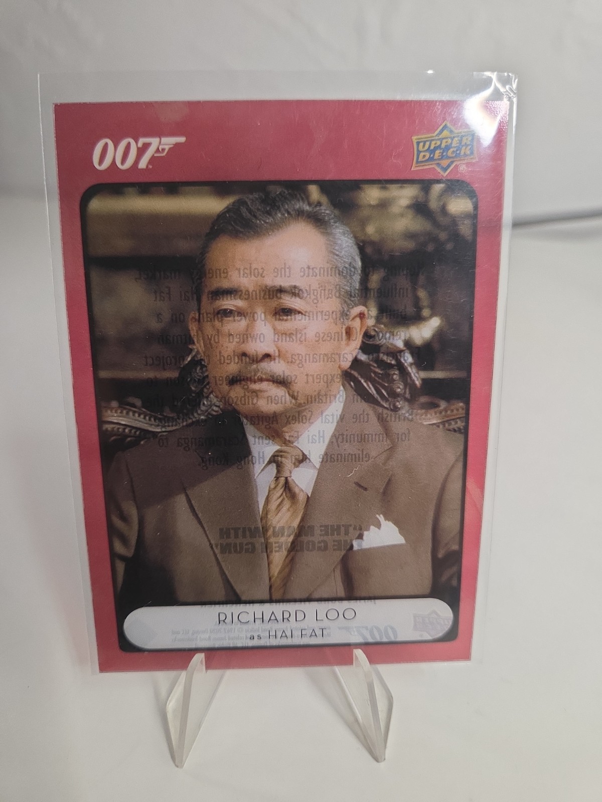 James Bond Villains & Henchmen #29 Richard Loo Red Clear Trading Card James Bond Villains & Henchmen #29 Richard Loo Red Clear Trading Card