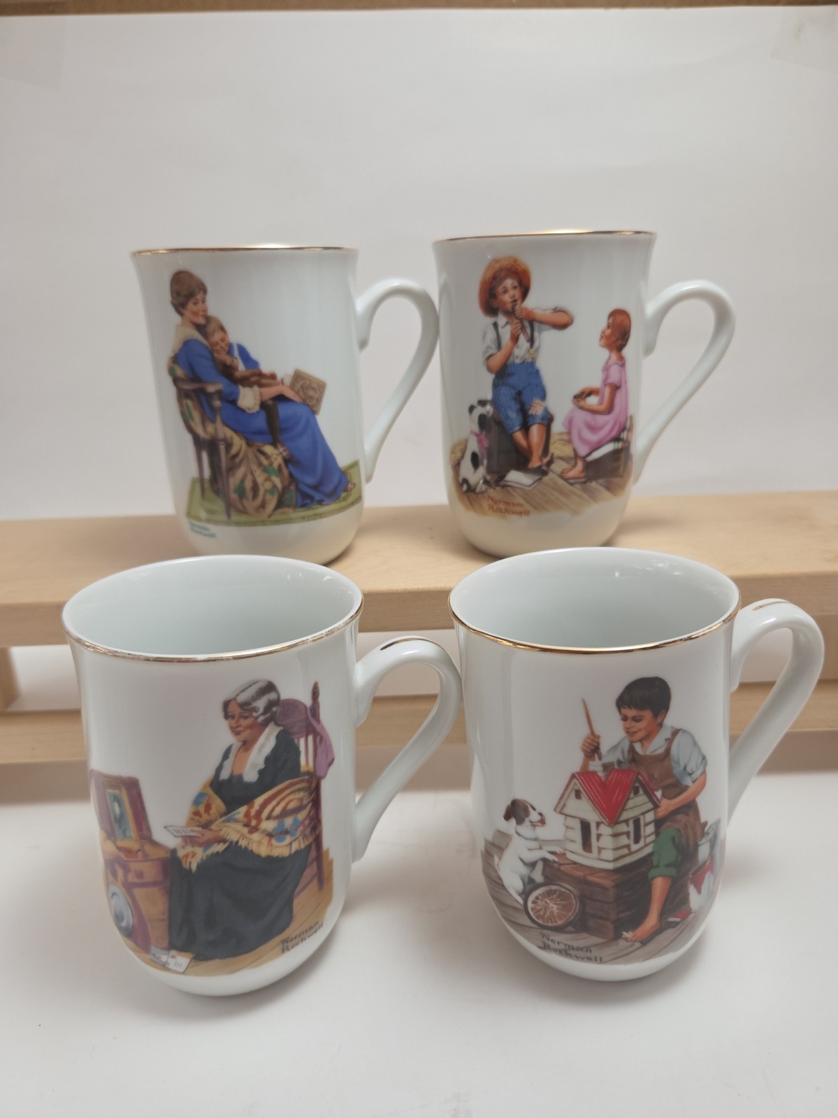 1982 Norman Rockwell Museum Coffee Mugs Cups White/Gold Trim Set of 4. 