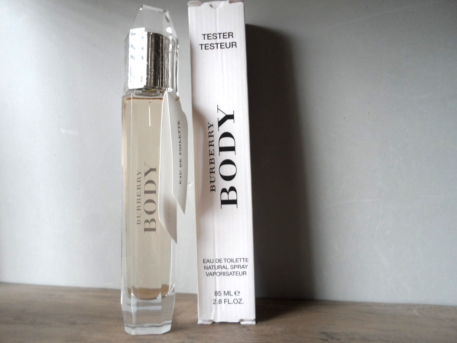 Burberry Body EDT Spray 2.8 oz / 85 ml New With Cap In White Box Original Formul