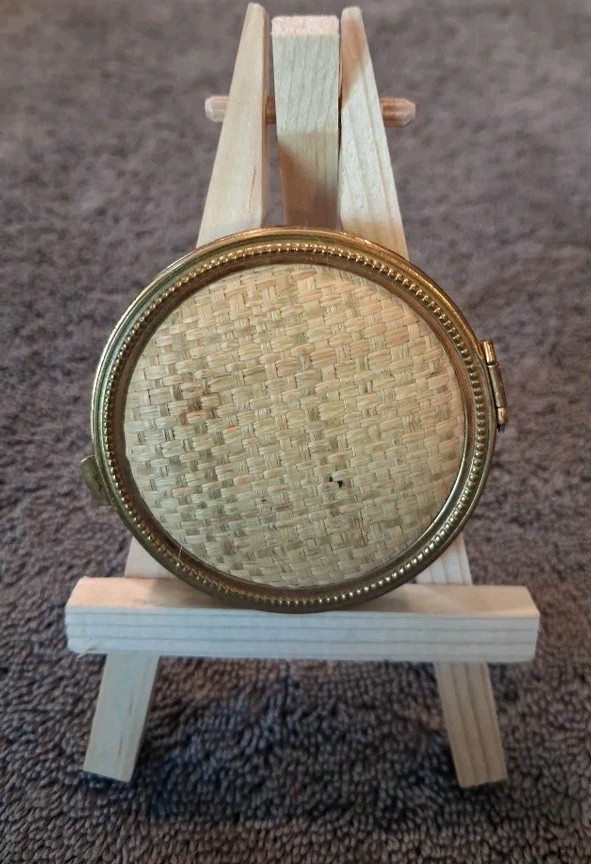 Vintage 1950s Basketweave Powder Compact Rex Fifth Avenue As Is