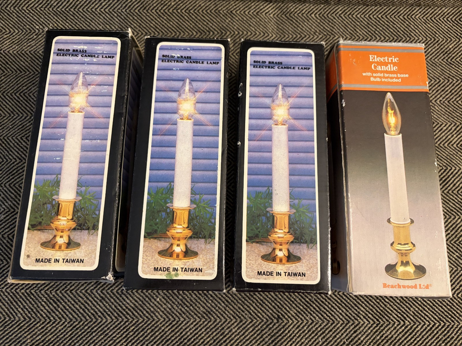 4 Vintage Solid Brass Base Electric Window Candlesticks Christmas 7 4 Vintage Solid Brass Base Electric Window Candlesticks Christmas 7