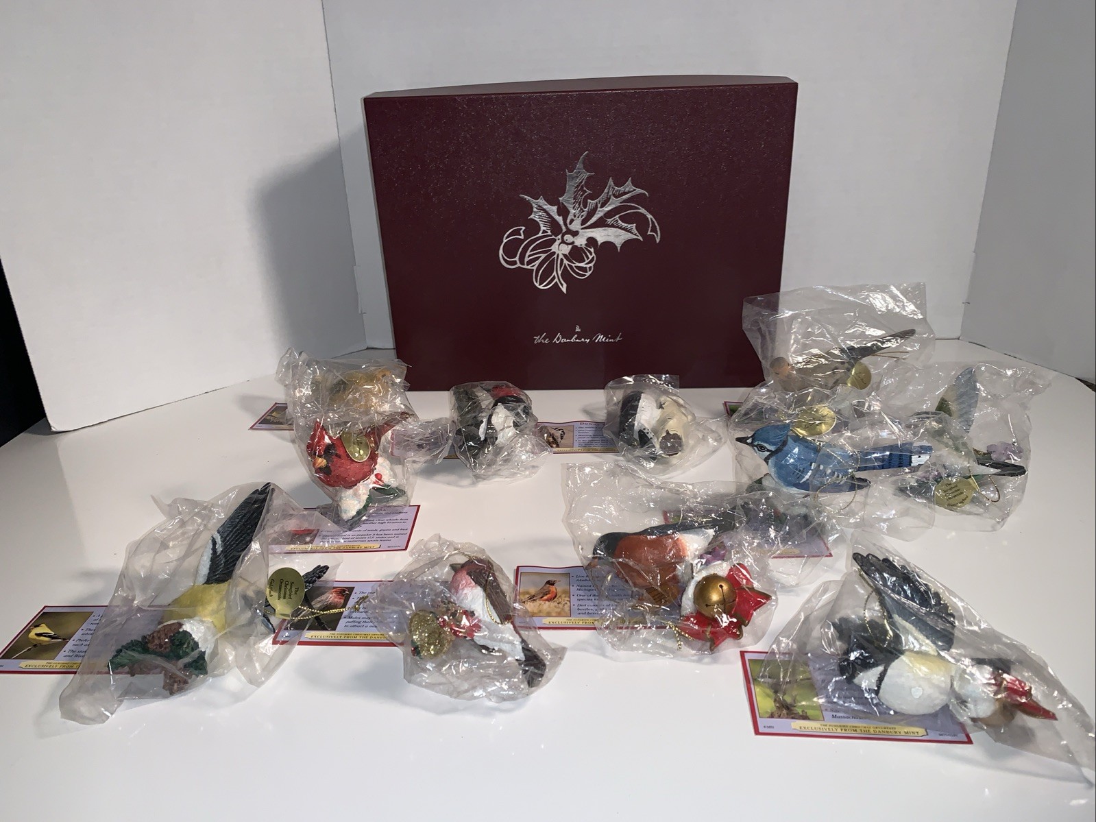 Danbury Mint Songbird Christmas Ornaments 11 Bird Set w Cards & Storage Box READ