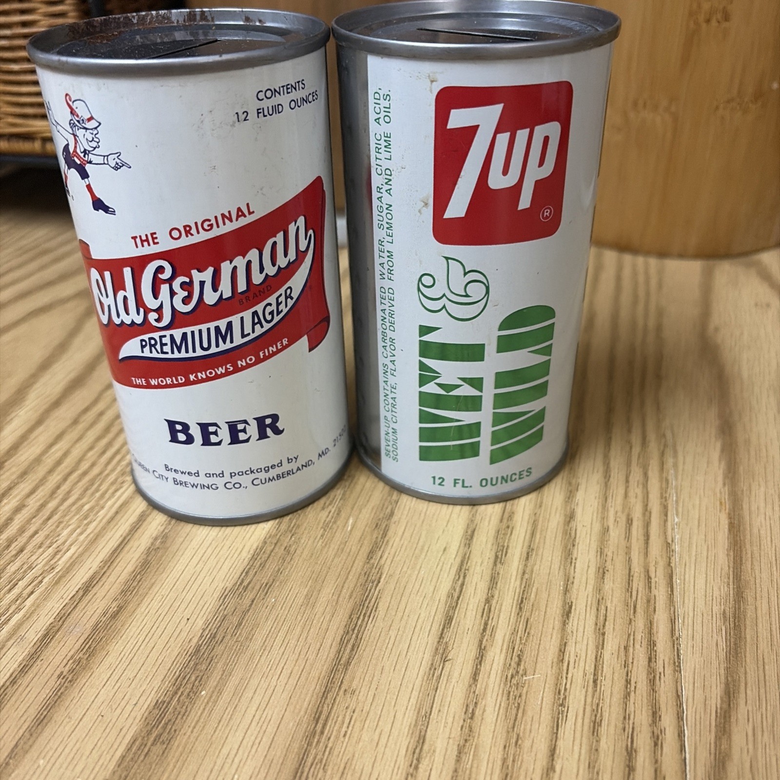2) Vintage Can banks Old German Beer 7Up 