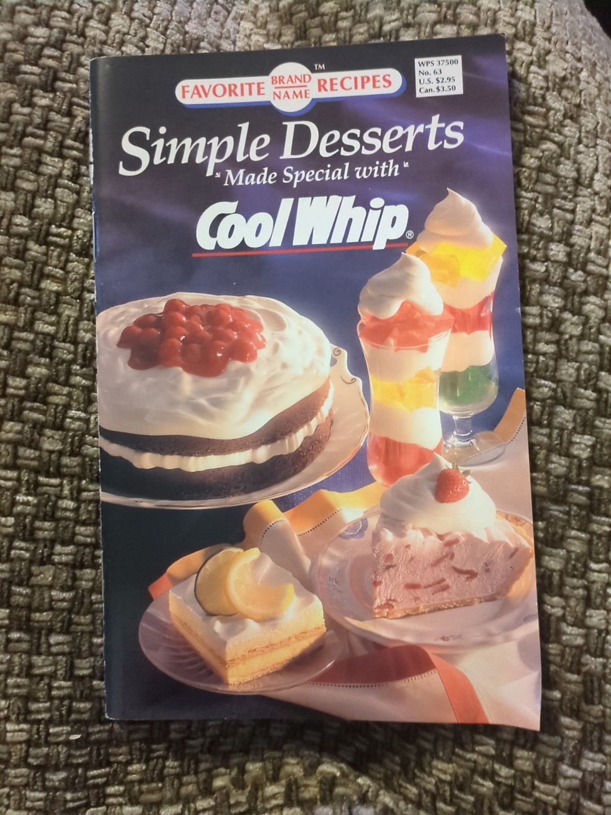 1993 December, Favorite Brand Name Recipes Booklet, Cool Whip 1993 December, Favorite Brand Name Recipes Booklet, Cool Whip