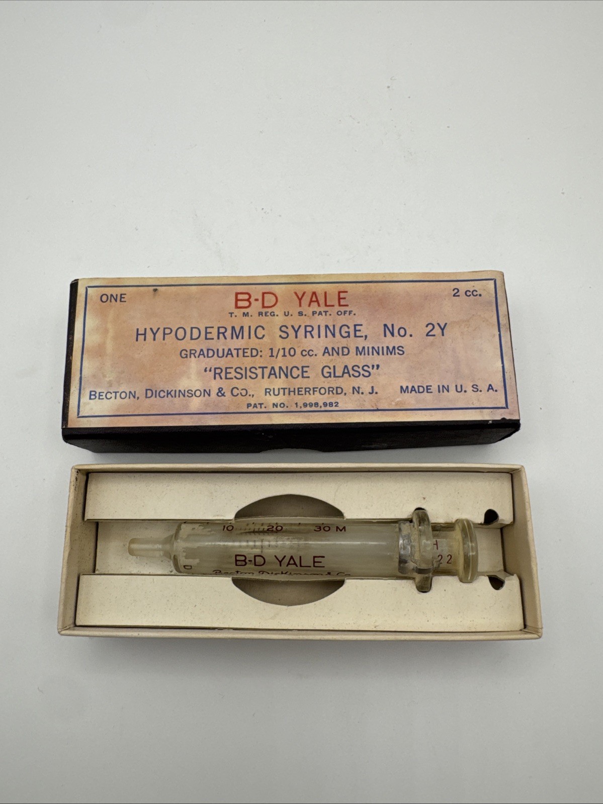 Vintage B-D Yale Glass Syringe No 2Y 2cc Resistance Glass w/ Box