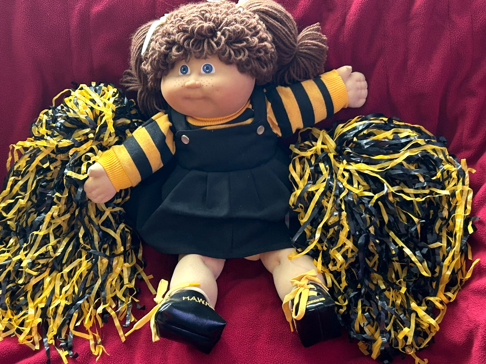 Iowa Hawkeye Football Cheerleader Cabbage Patch Doll CHUCK LONG SIGNED Rose Bowl